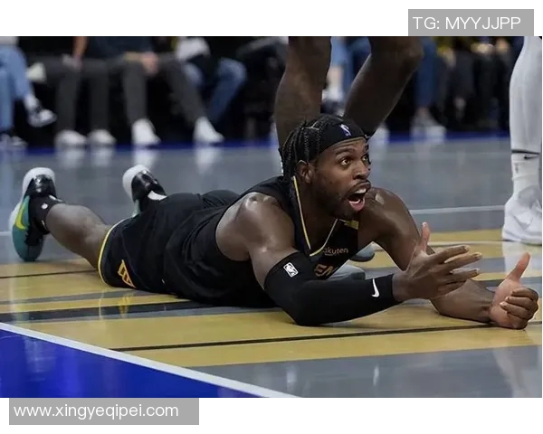 希尔德高效输出成奇兵！勇士击落太阳的亮点时刻