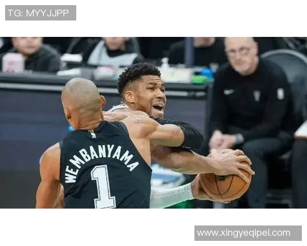 雄鹿三连败警报拉响！字母哥21分孤立无援，马刺团队篮球119-101教卫冕亚军做人